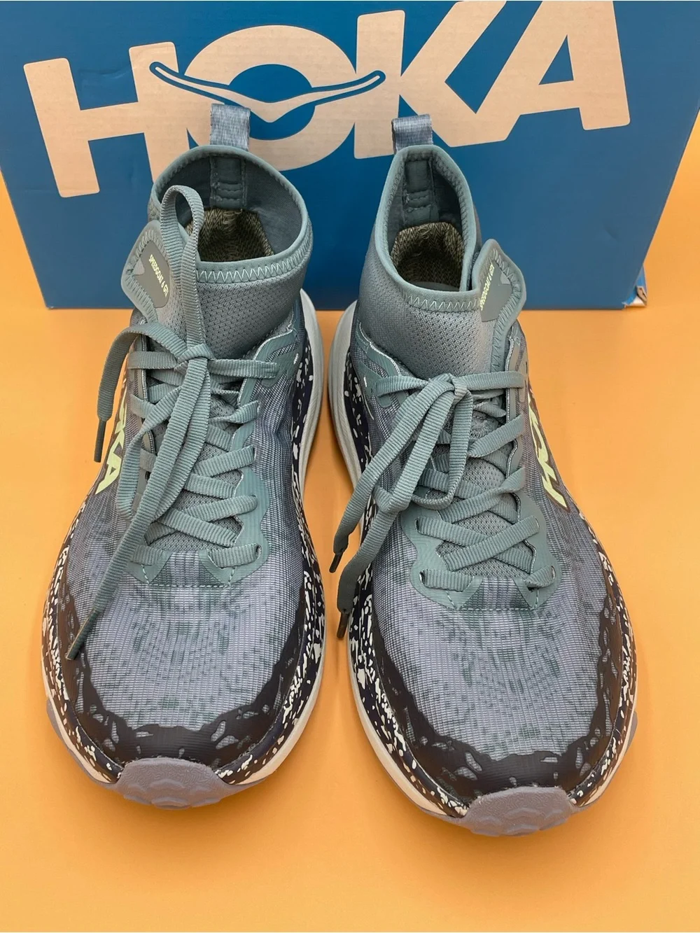 Size 7B Hoka One Women Speedgoat 6 Mid GTX Hiking / Running Shoes MFGD 1155153